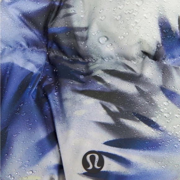 NWT Lululemon Wunder Puff Down Coat Jacket Multi Pucci Print Sz.Small - Picture 12 of 13